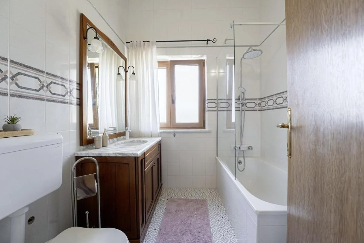 Villa Ene In Pula - Haus Fuer 6 Personen