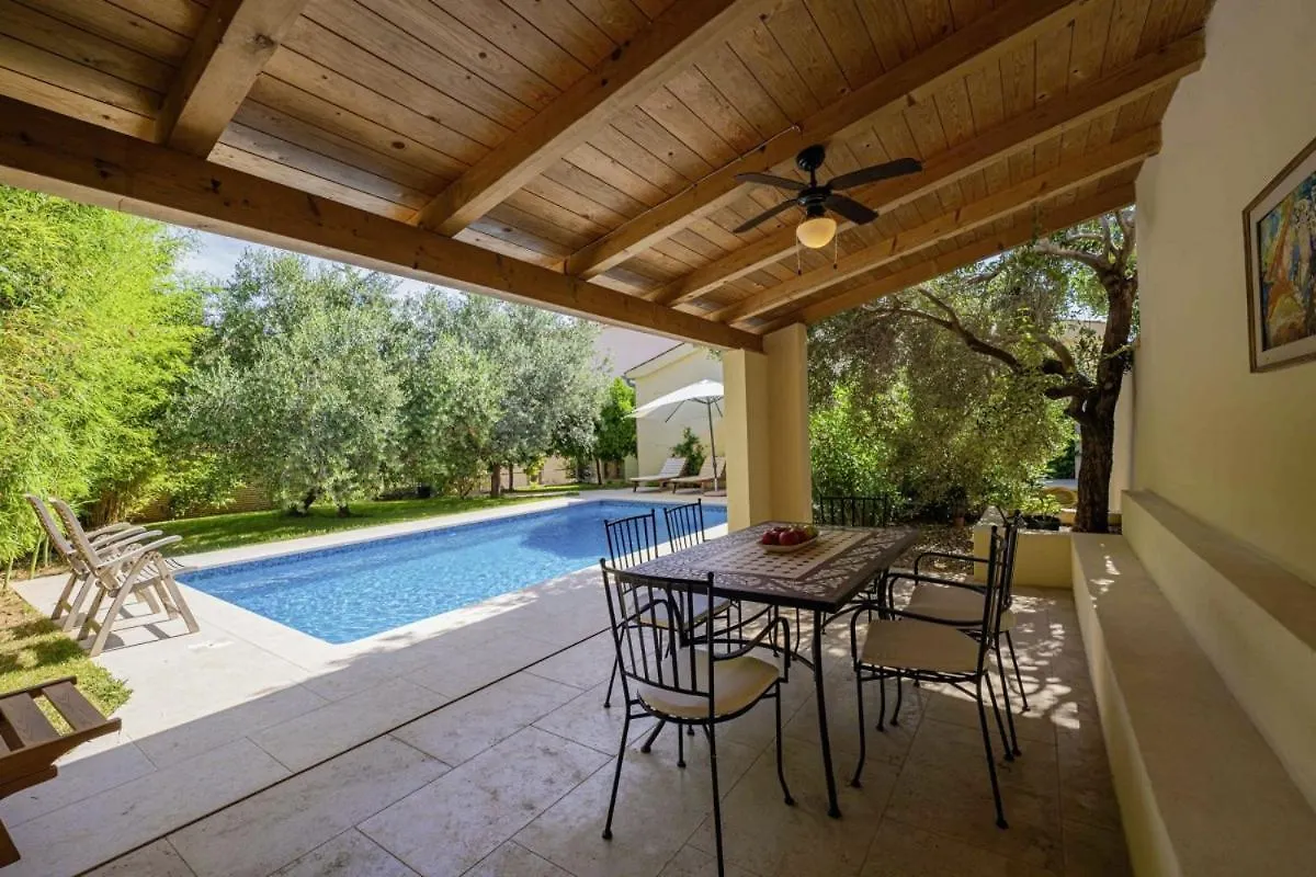 Villa Ene In Pula - Haus Fuer 6 Personen 0*,  Kroatien