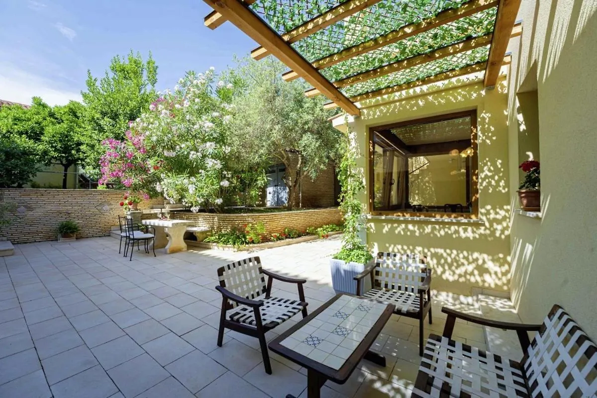 Villa Ene In Pula - Haus Fuer 6 Personen